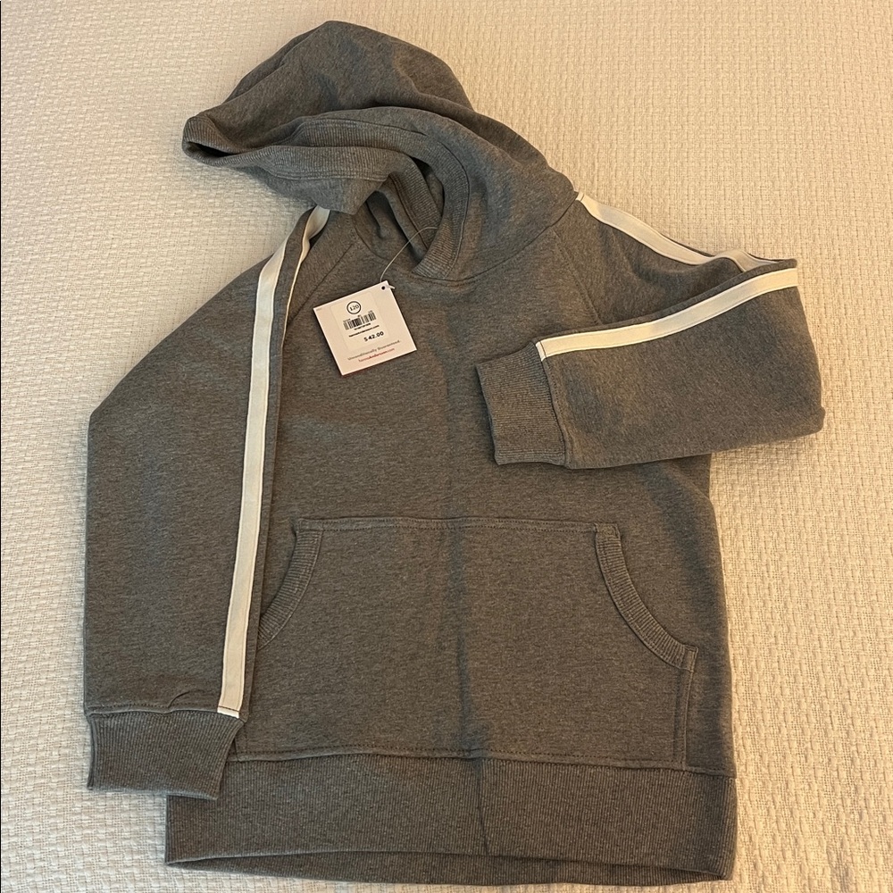 BNWT Hanna Andersson Gray Hoodie with White Accents Size 6-7